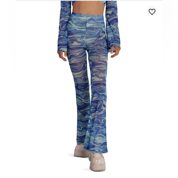 Keepin' It Swirly iheartraves set - Picture 3 of 4